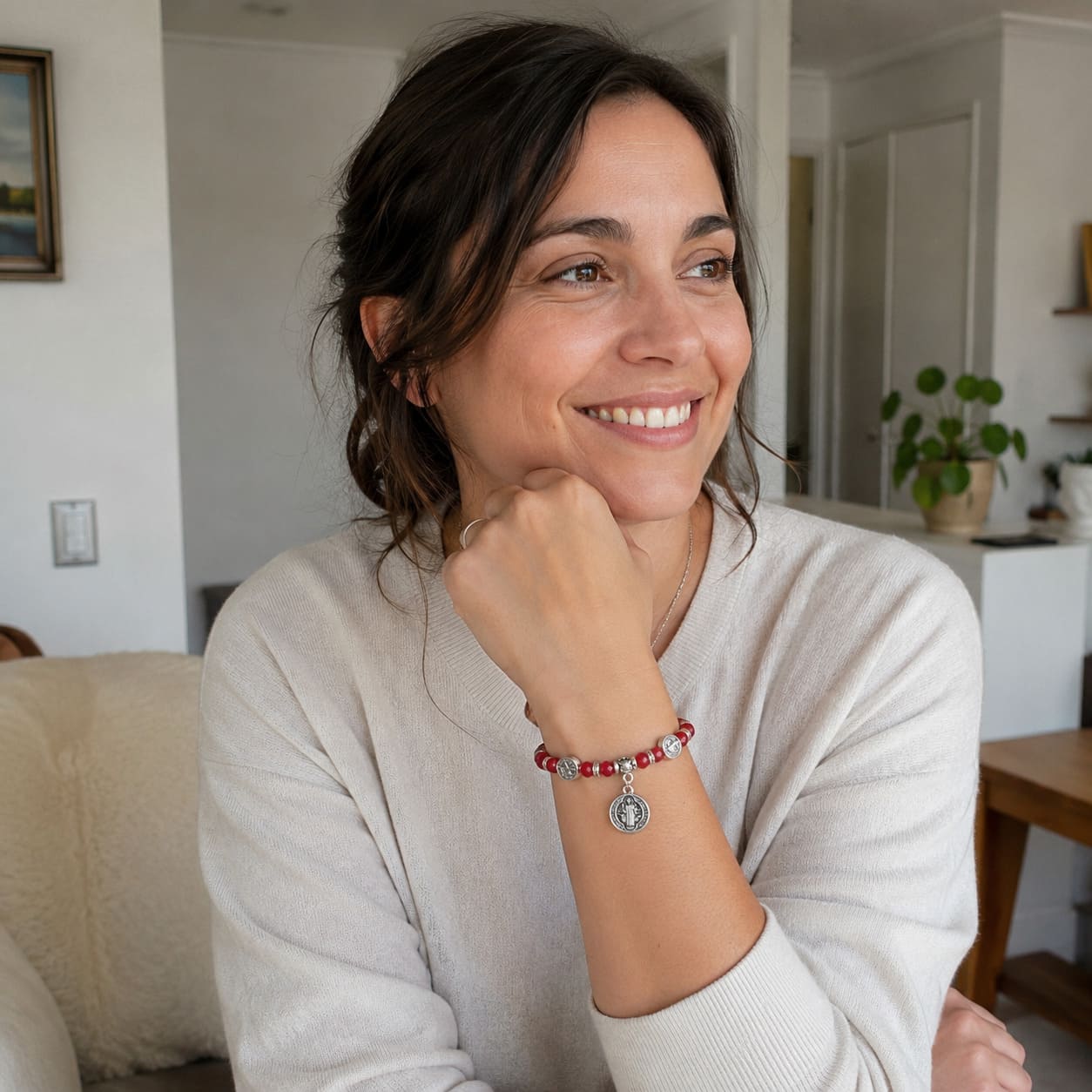 Pulsera de Cristales - SAN BENITO | Símbolo de Fe y Protección Espiritual